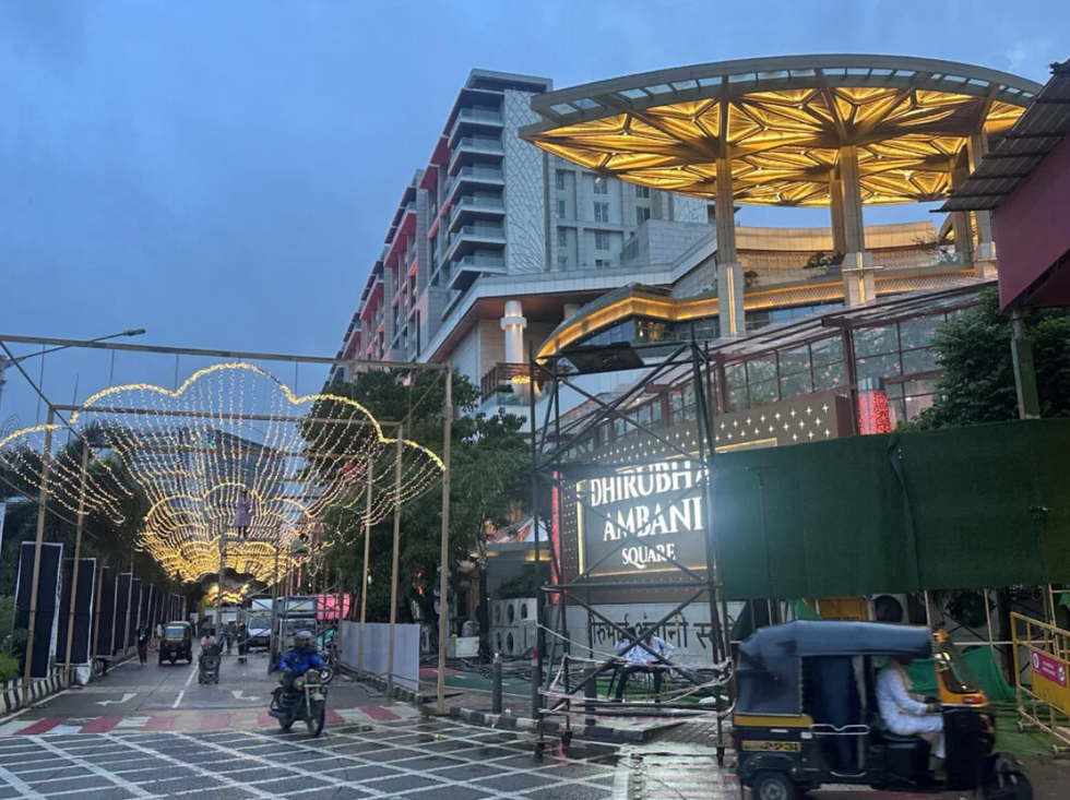 2024 07 11T155720Z 1105250067 RC21T8AR2TPP RTRMADP 3 INDIA AMBANI WEDDING  1