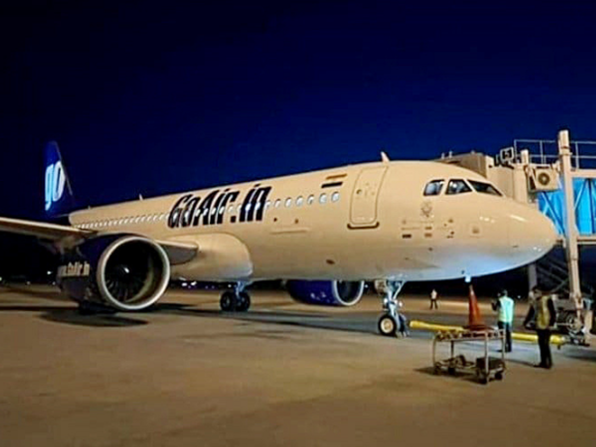 A Go Air plane