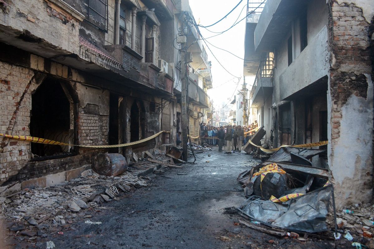 Fire at Indian paint factory kills 11 labourers