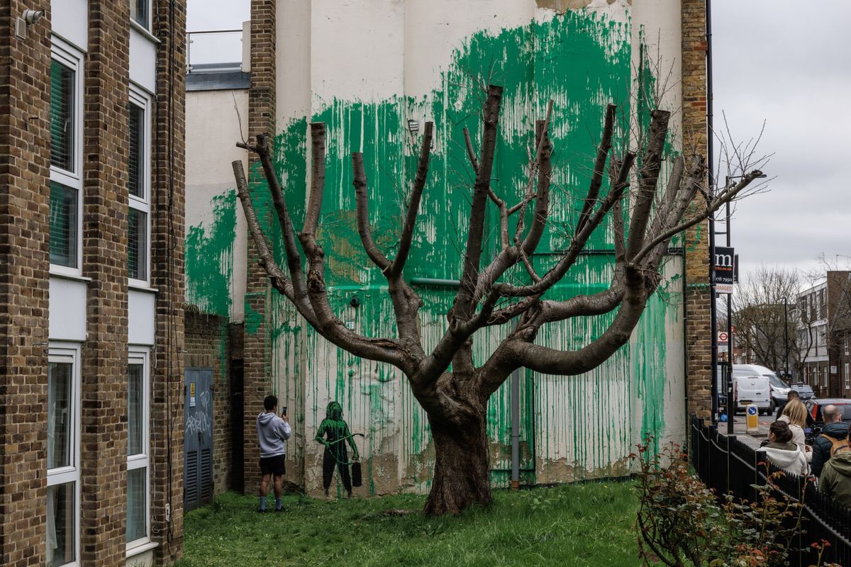 New mural near Finsbury Park: Is Banksy back?