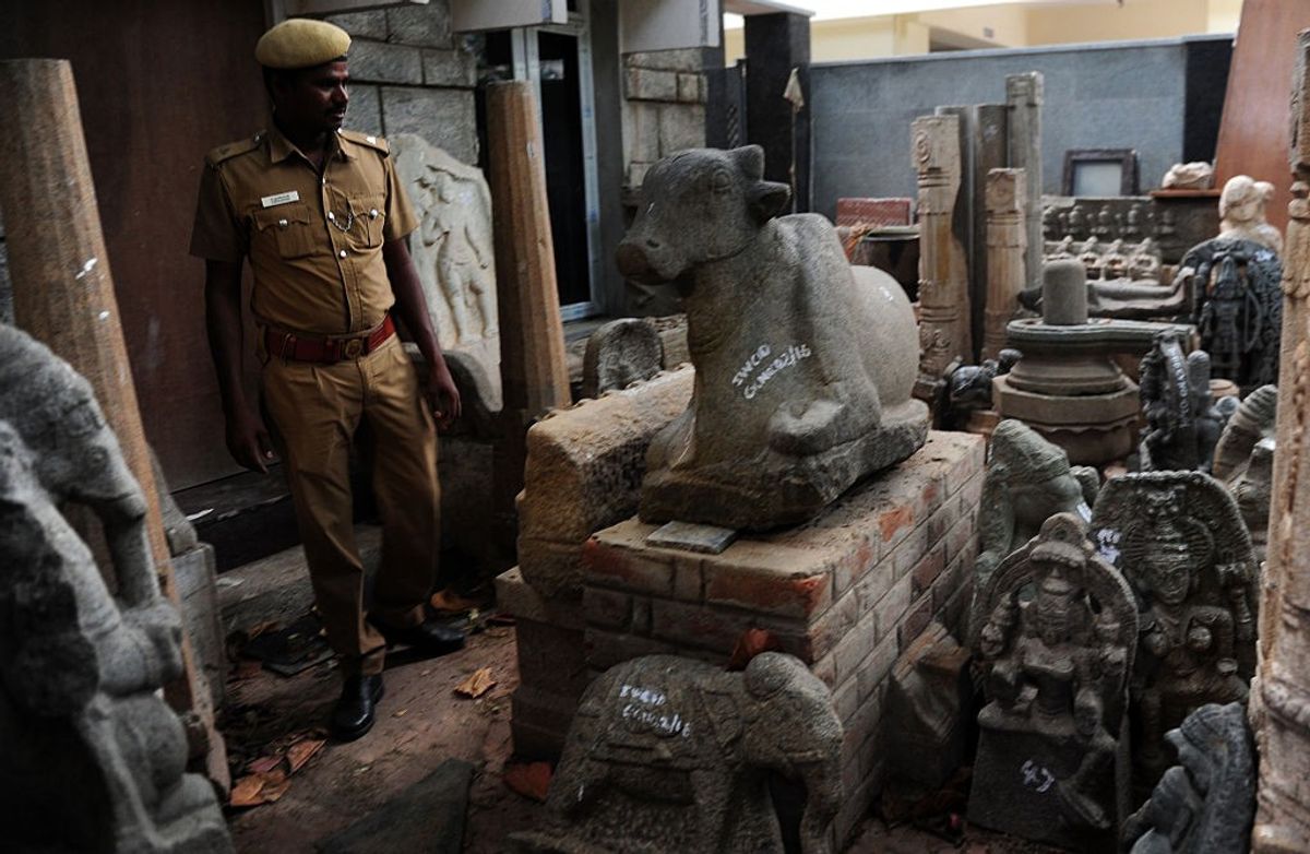 Australia to return 'stolen' artworks to India