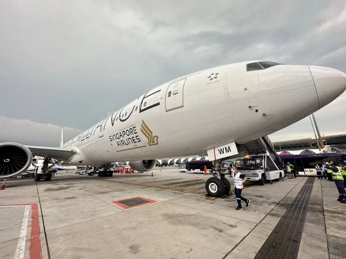 Singapore Airlines turbulence: 22 suffer spinal cord injuries