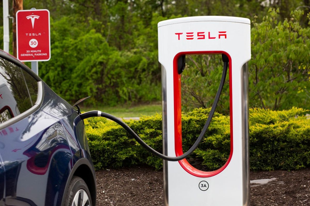 Will India cut import duties sharply to accommodate Tesla?
