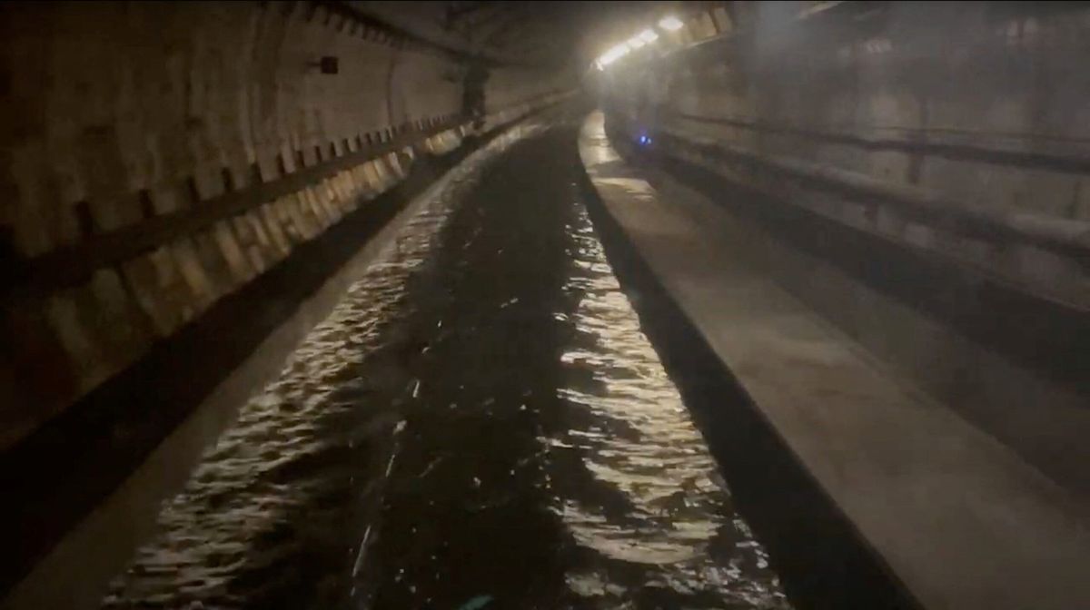 Flooded tunnels strand thousands before New Year