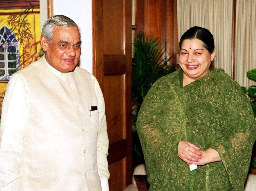 AB Vajpayee with J Jayalalithaa