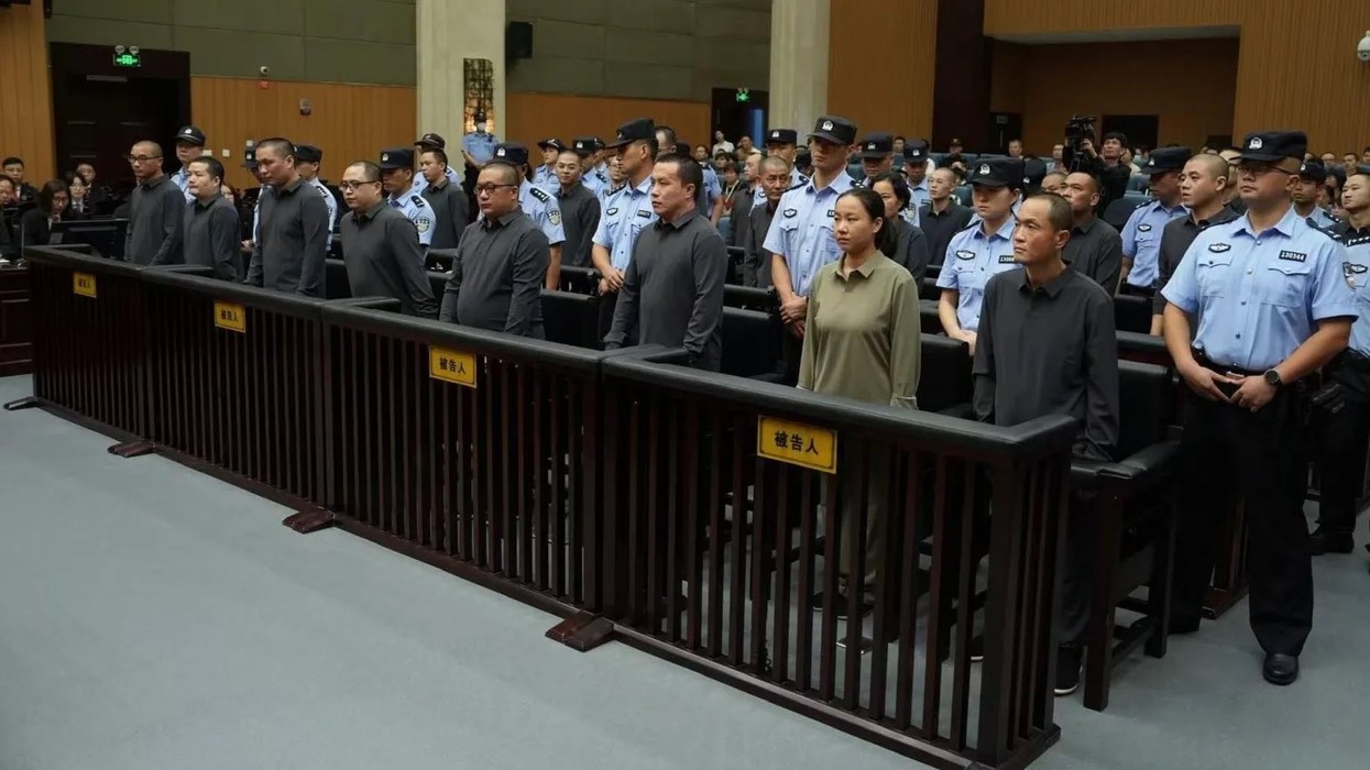 Why did Chinese government execute 11 members of the Ming family?