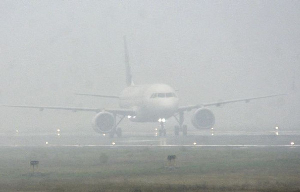 Aeroplane lands in fog in north India