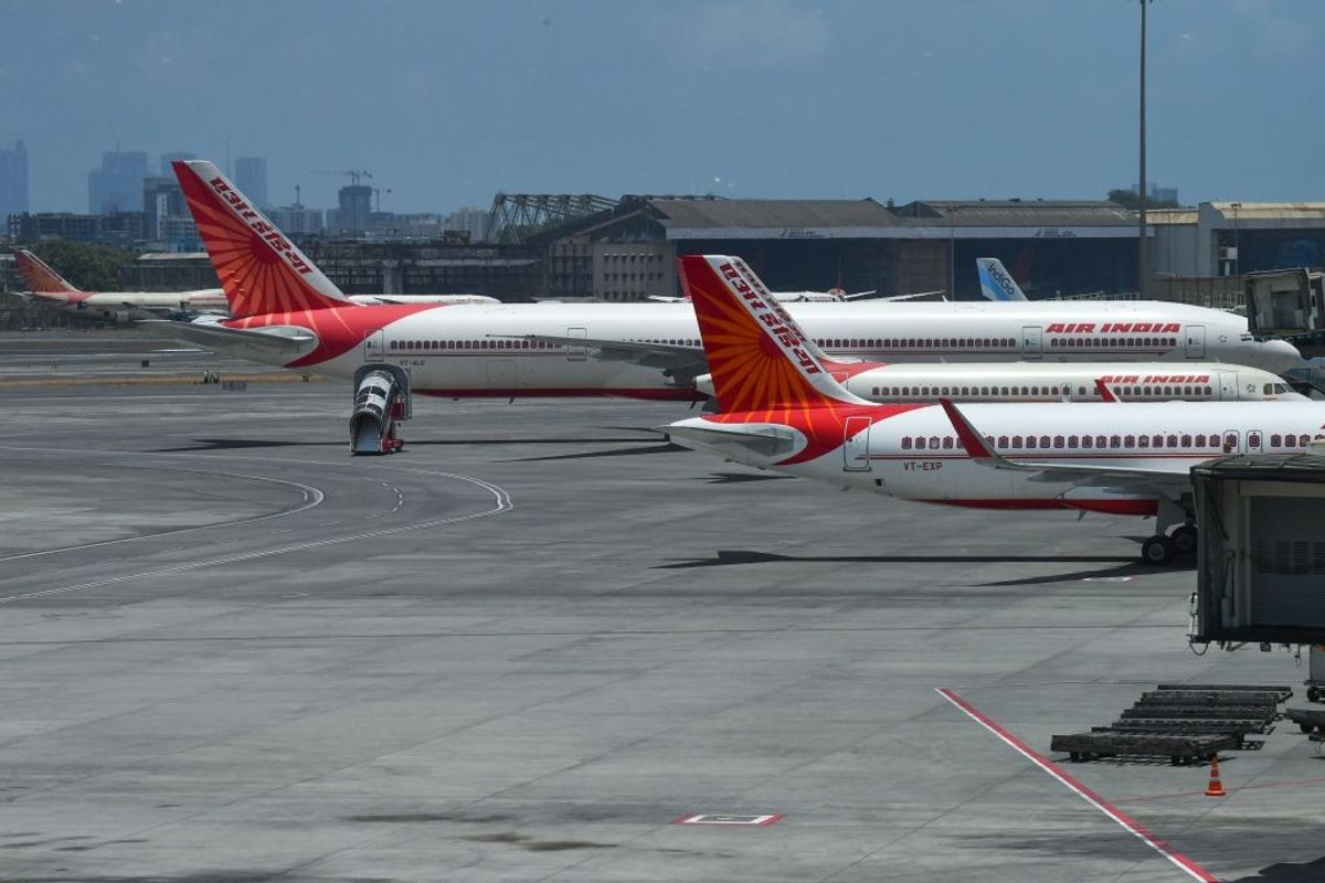 Modi govt maintains Sep 15 deadline for Air India bids