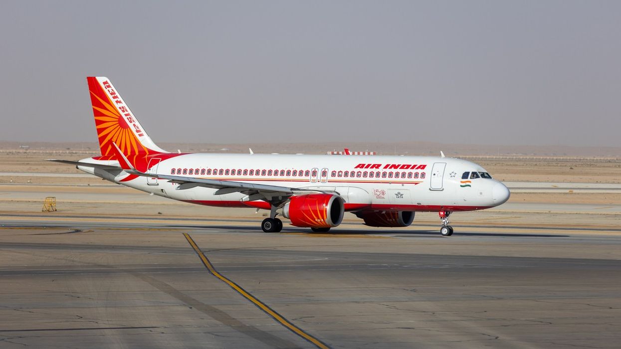Air India Mumbai-Newark Flight Turns Back | Technical Snag