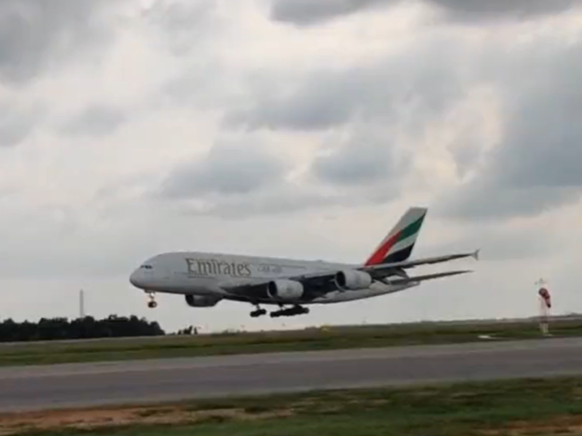Airbus A380 lands in Bengaluru