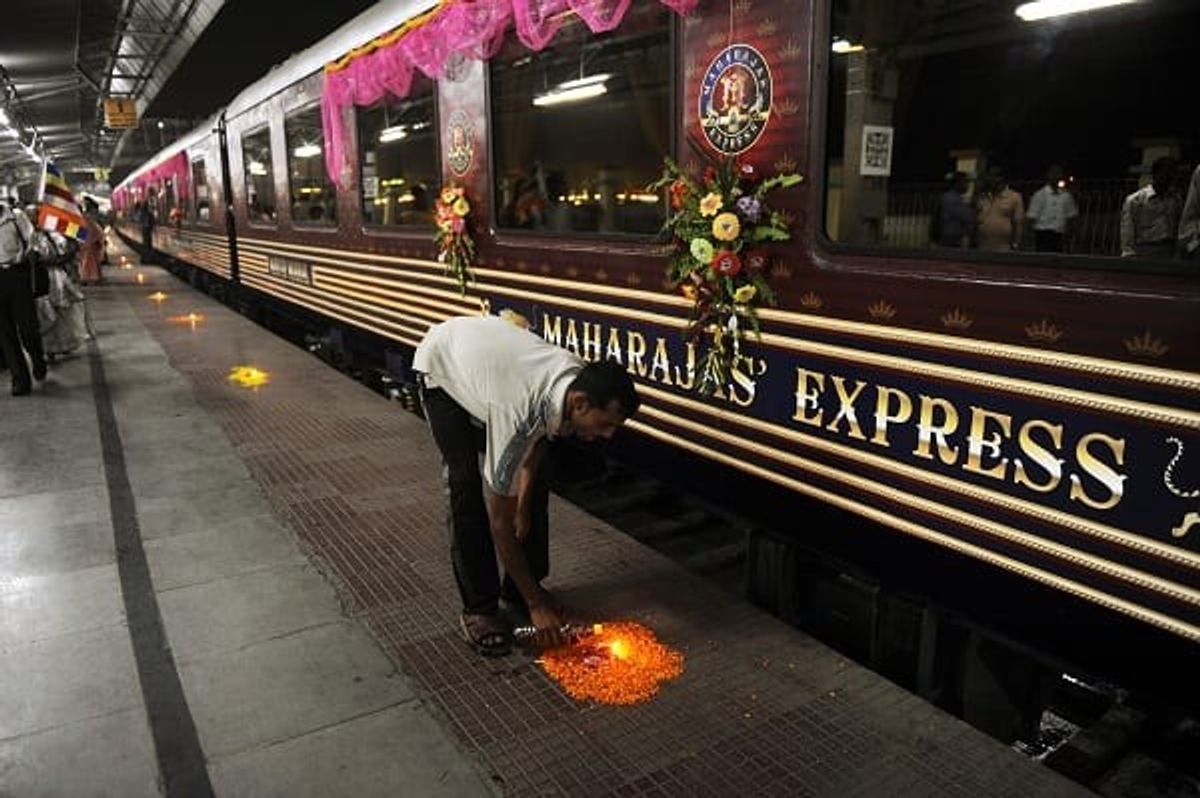 India partially eases lockdown, but effort falters