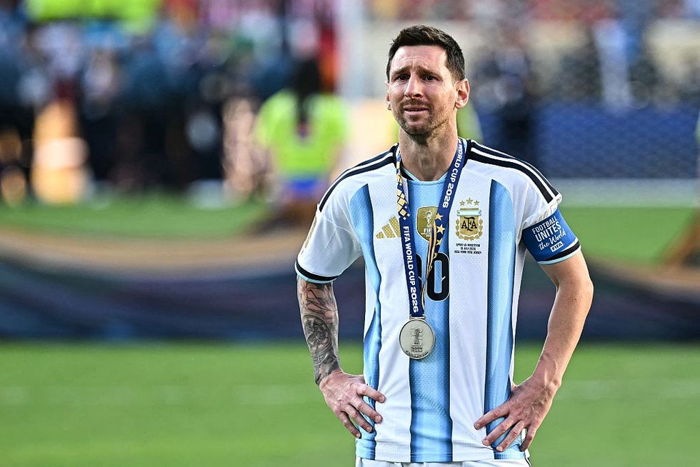 Argentina's forward #10 Lionel Messi cries