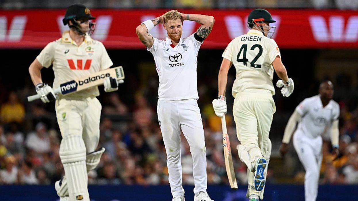 Ashes 2025: England Fight Back as Australia Lead at Gabba