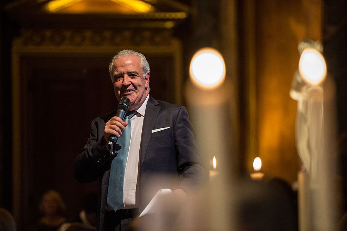 Auctioneer Hugh Edmeades