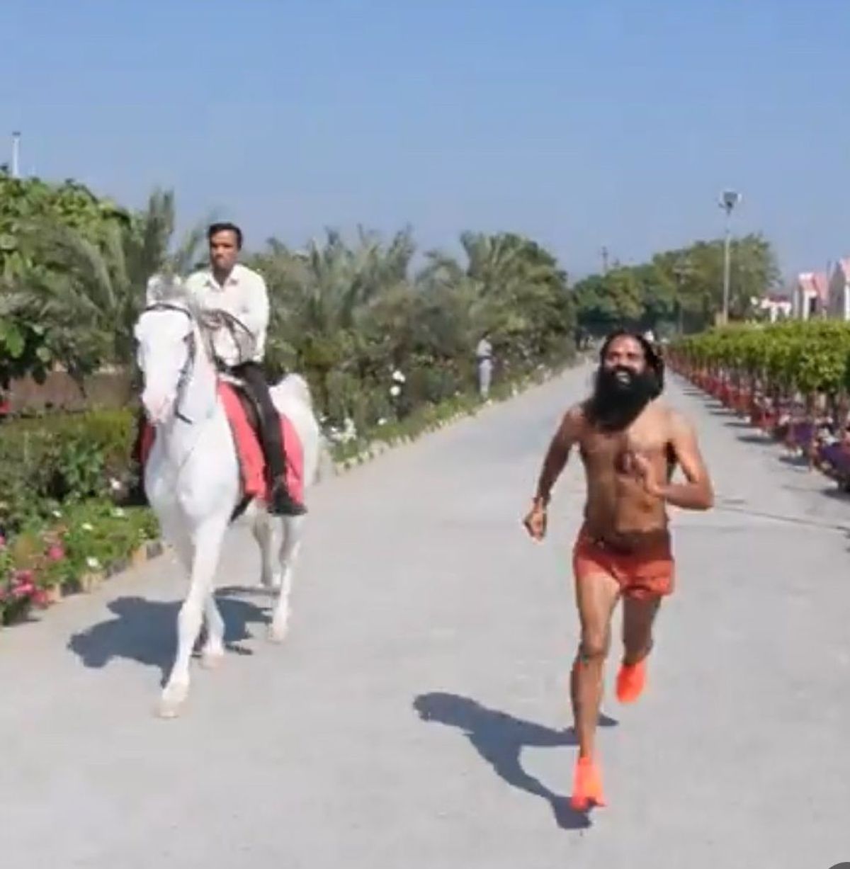 Baba Ramdev Blocks Bryan Johnson Over Pollution Remark on Viral Video