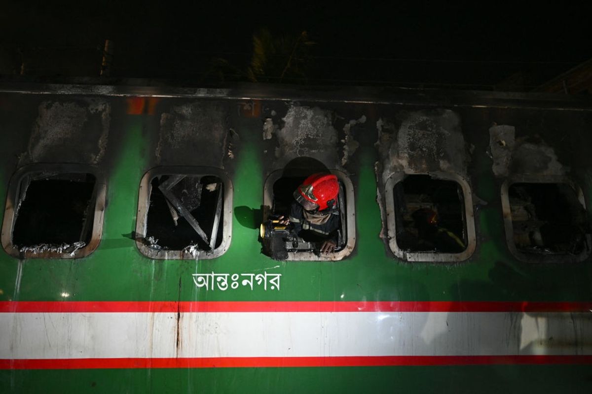 Bangladesh train fire