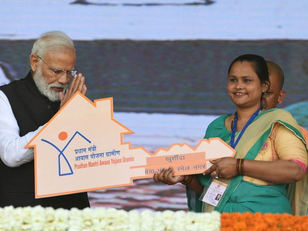 Blue Photo Modern Listing Presentation 2023 05 31T132310.409