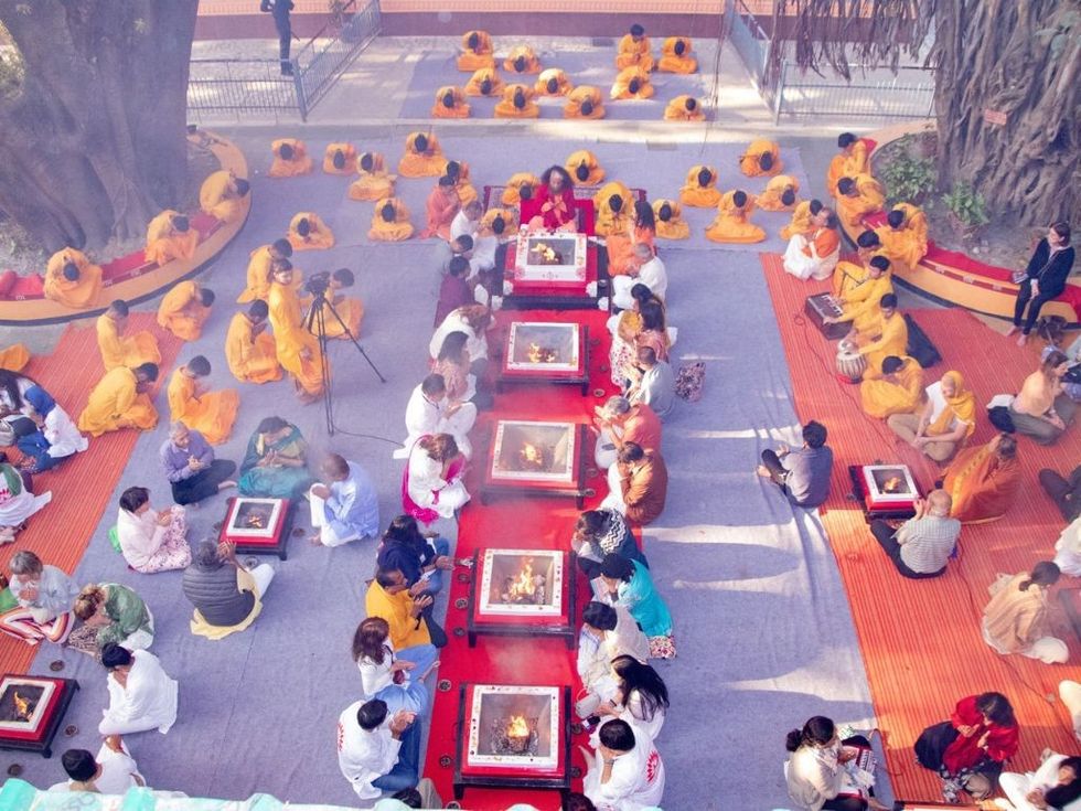 Blue Photo Modern Listing Presentation 59