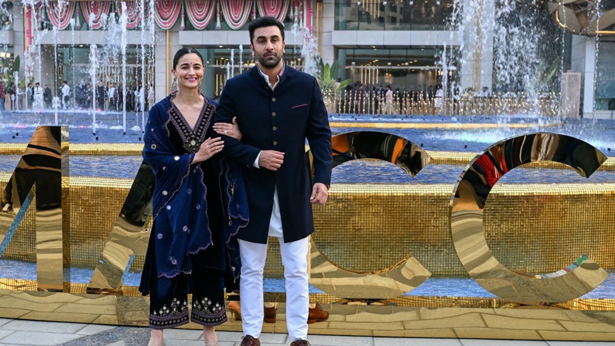 Bollywood actors Alia Bhatt and Ranbir Kapoor