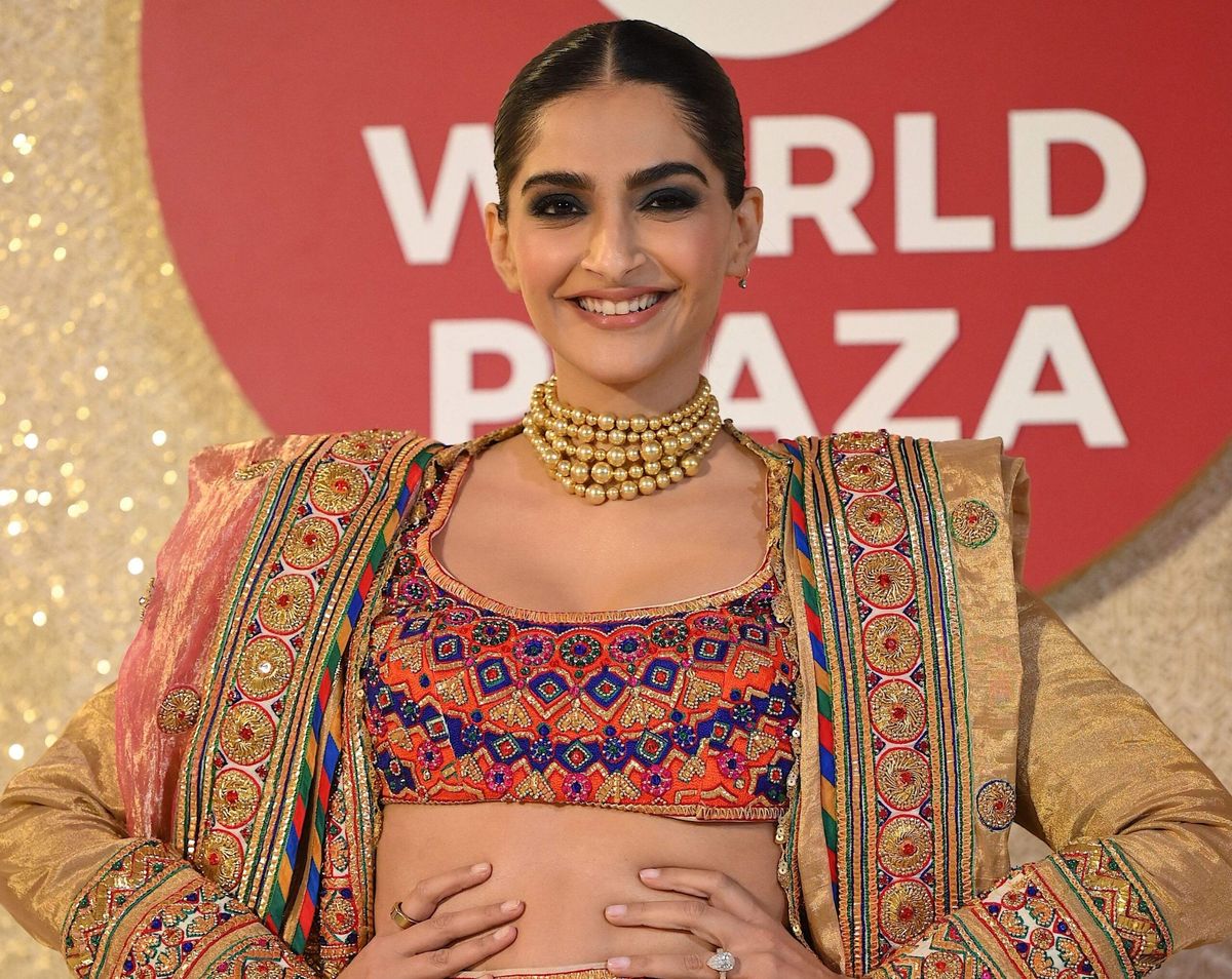 ‘Will always champion Indian designer on international platforms’ : Sonam