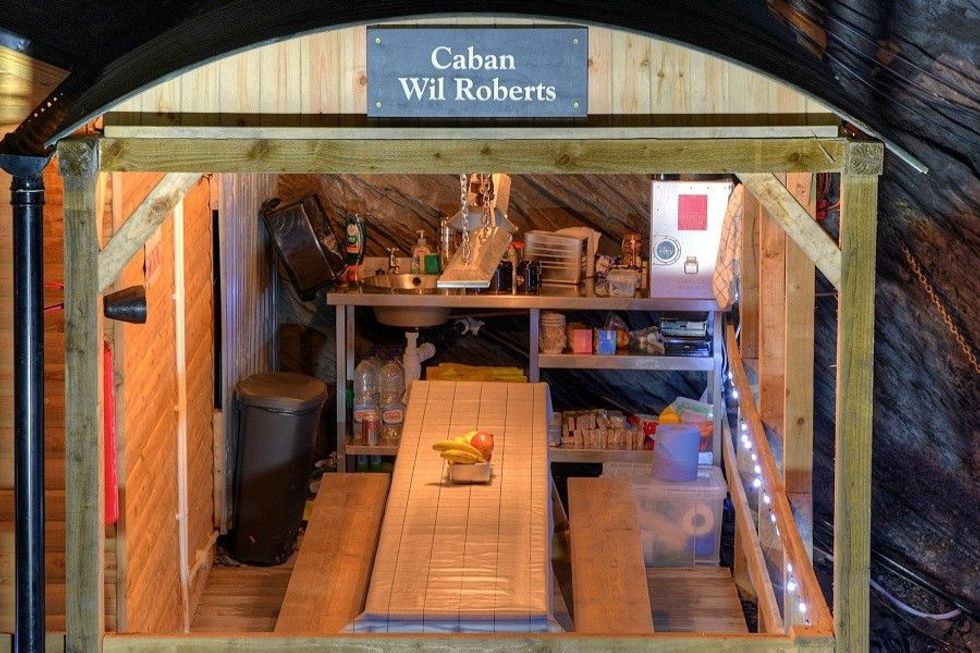 deep sleep hotel wales 4