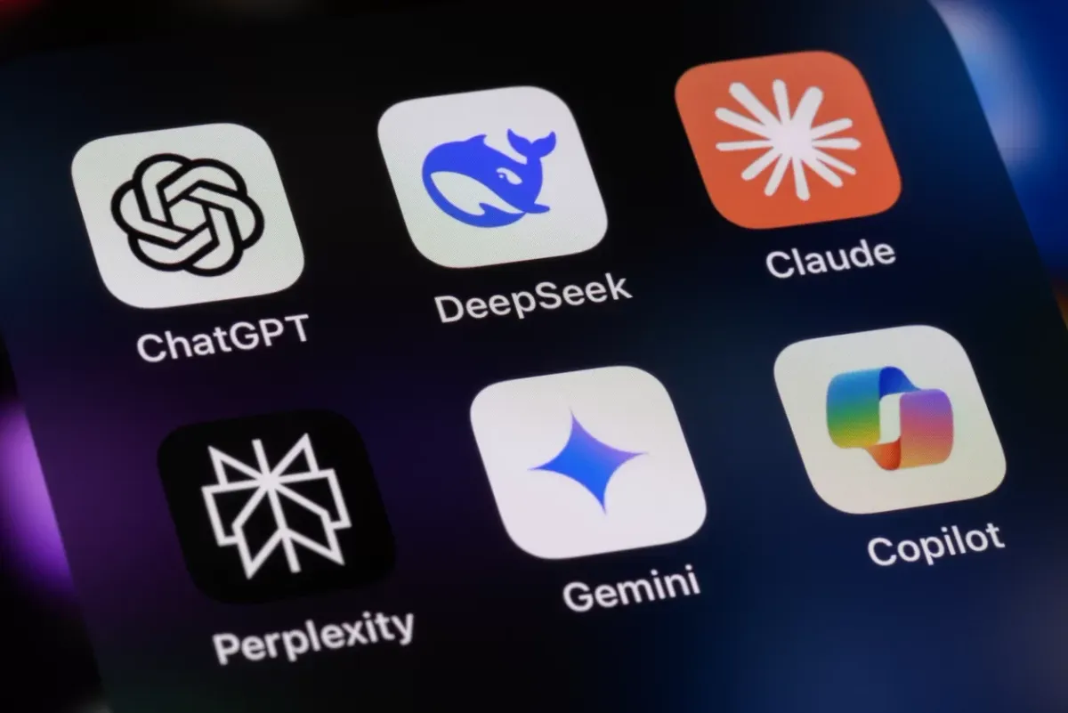 DeepSeek, ChatGPT AI