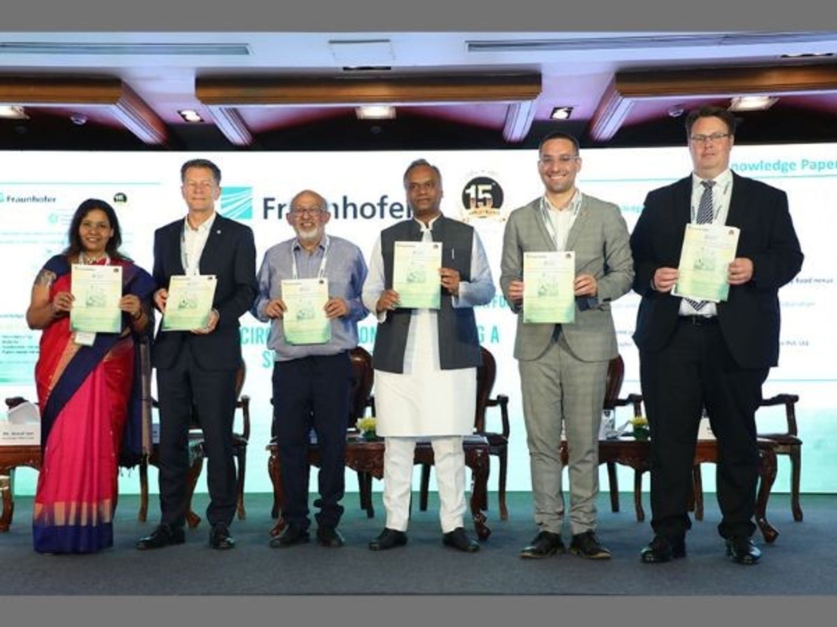 Delegates release a document at the 6th Fraunhofer Innovation & Technology Platform in Bengaluru