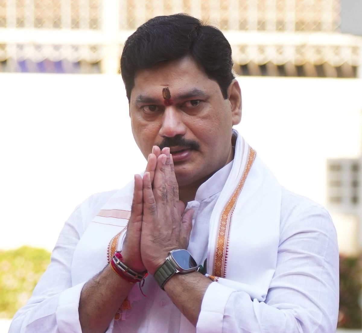dhananjay munde-resigns