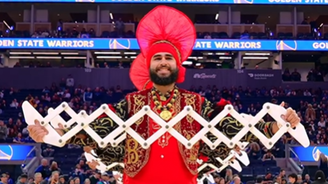 Dhurandhar Track Sparks Bhangra Viral Moment at NBA Game