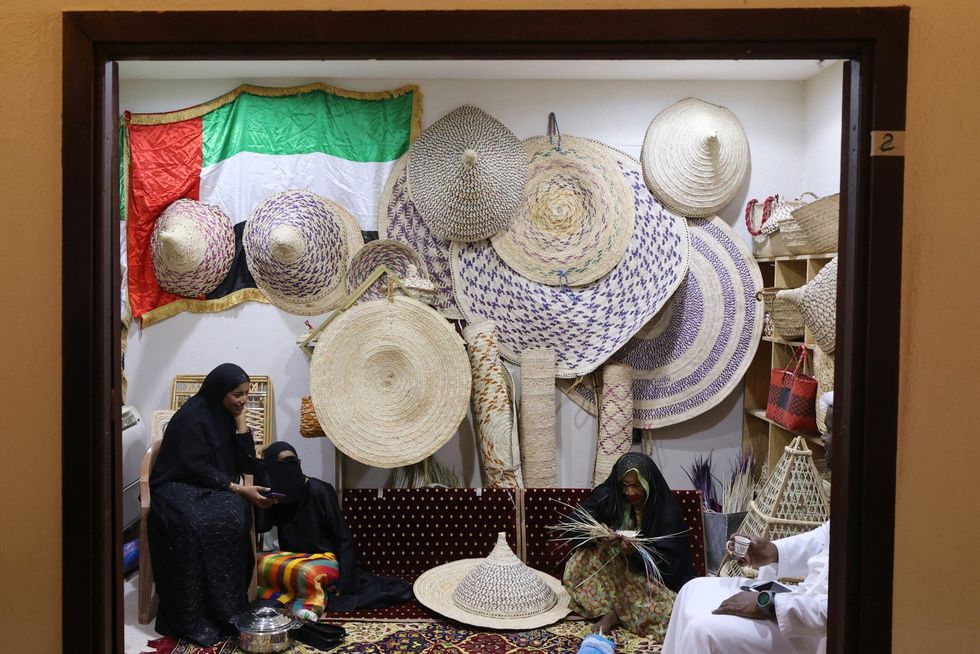 emirati women al talli art 3 scaled