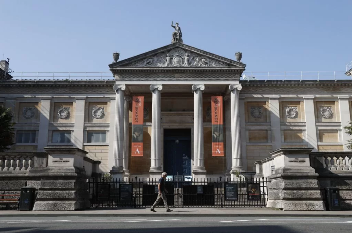 Bradford pupils urged to apply to Oxford through new scheme