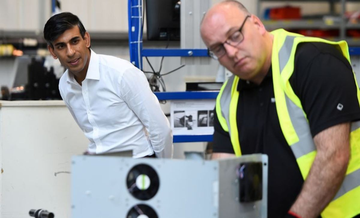 UK expects ‘magic’ from Sunak’s new plan as economy grows slightly in August