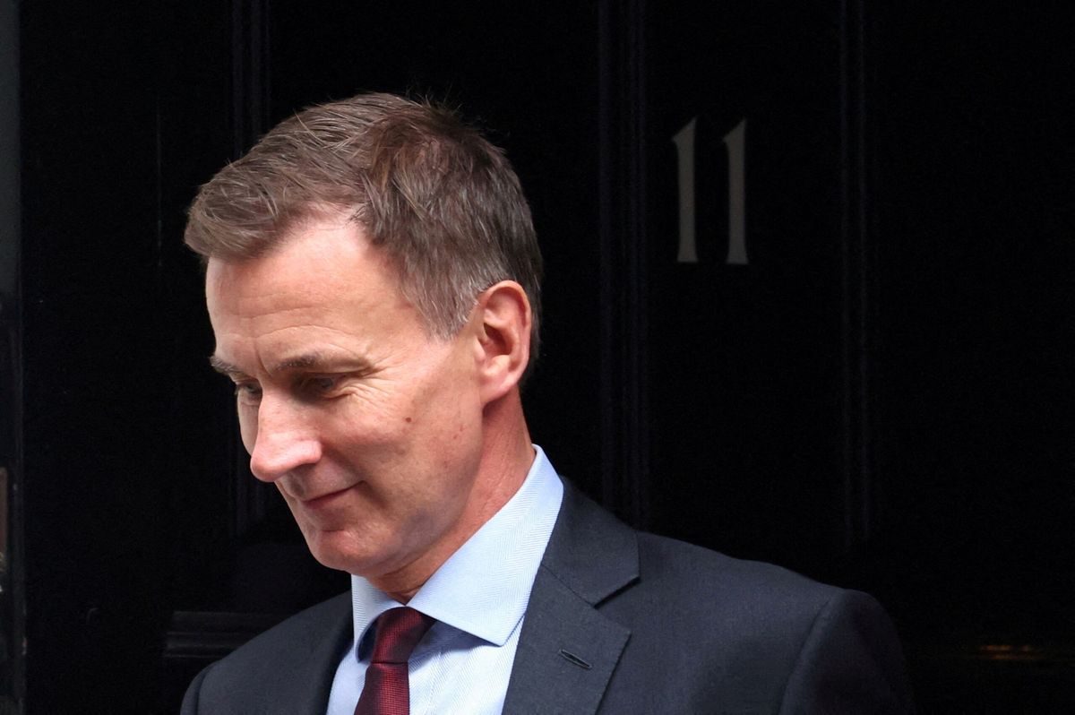 Hunt to cut taxes to boost economy, poll prospects