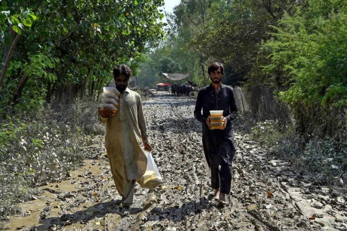 Death toll from Pakistan floods reaches near 1,200