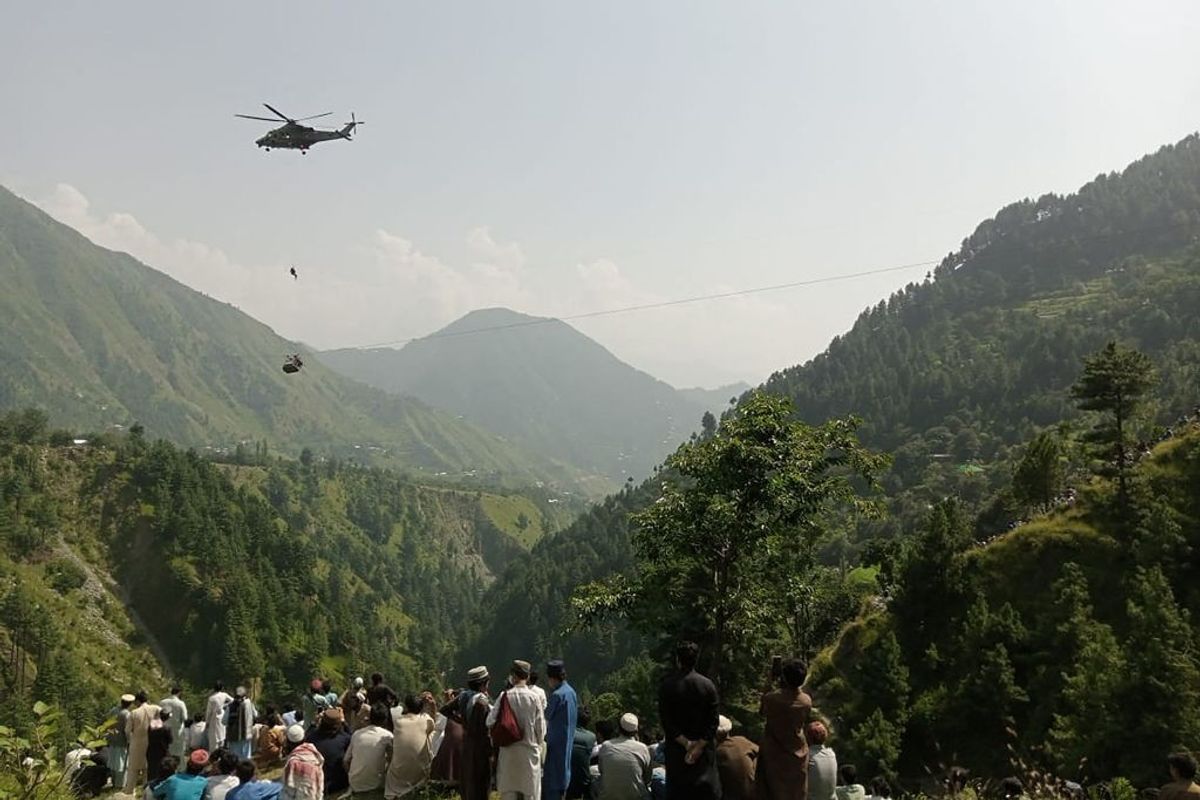 Four children rescued from dangerously hanging cable car in Pakistan