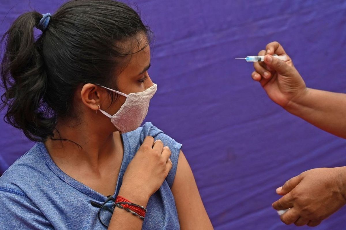 girl coronavirus vaccine