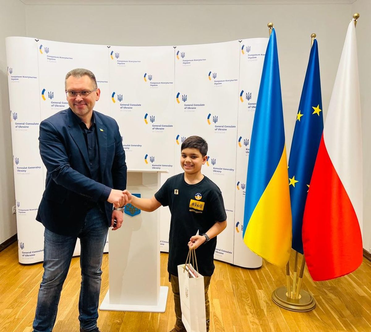 Indian boy, 10, meets Ukraine General Consulate in Poland