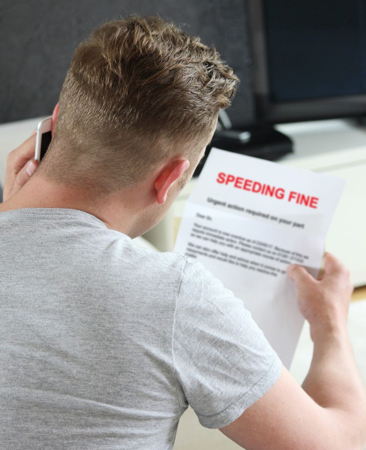 Criminal gangs on social media helping drivers to avoid speeding fines