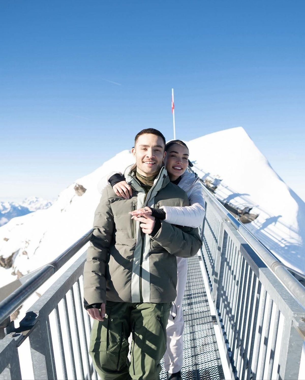 Amy Jackson gets engaged to Ed Westwick