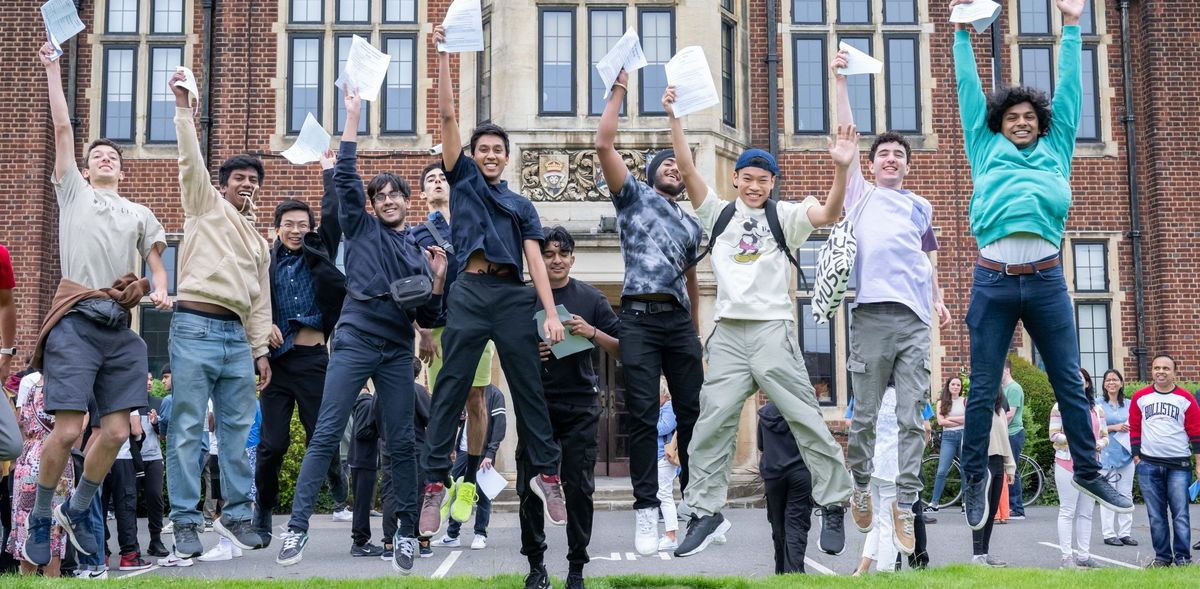 Share of top A-level grades dips almost to pre-Covid levels
