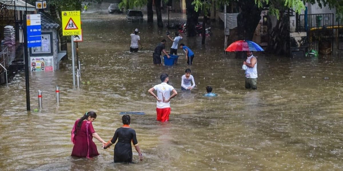 Heavy rains continue in Mumbai; low-lying areas waterlogged