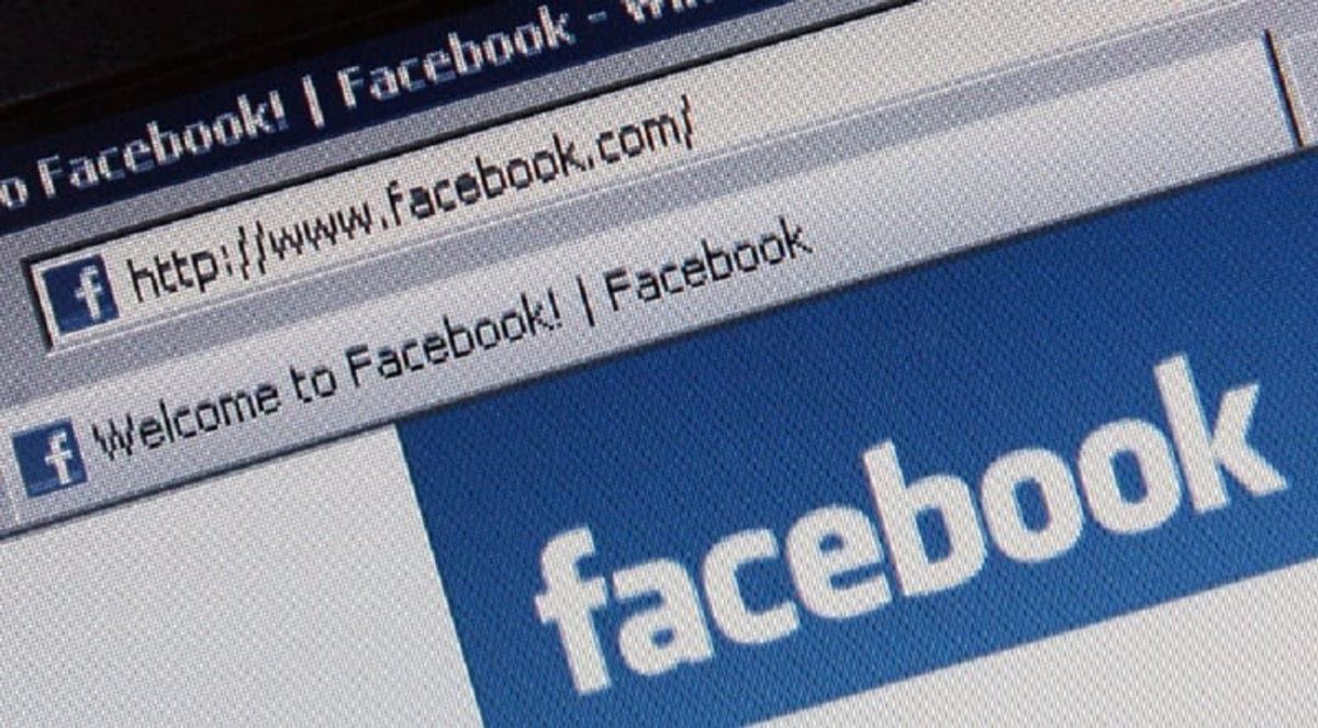 Two dead in Bangalore violence over anti-Islam Facebook post