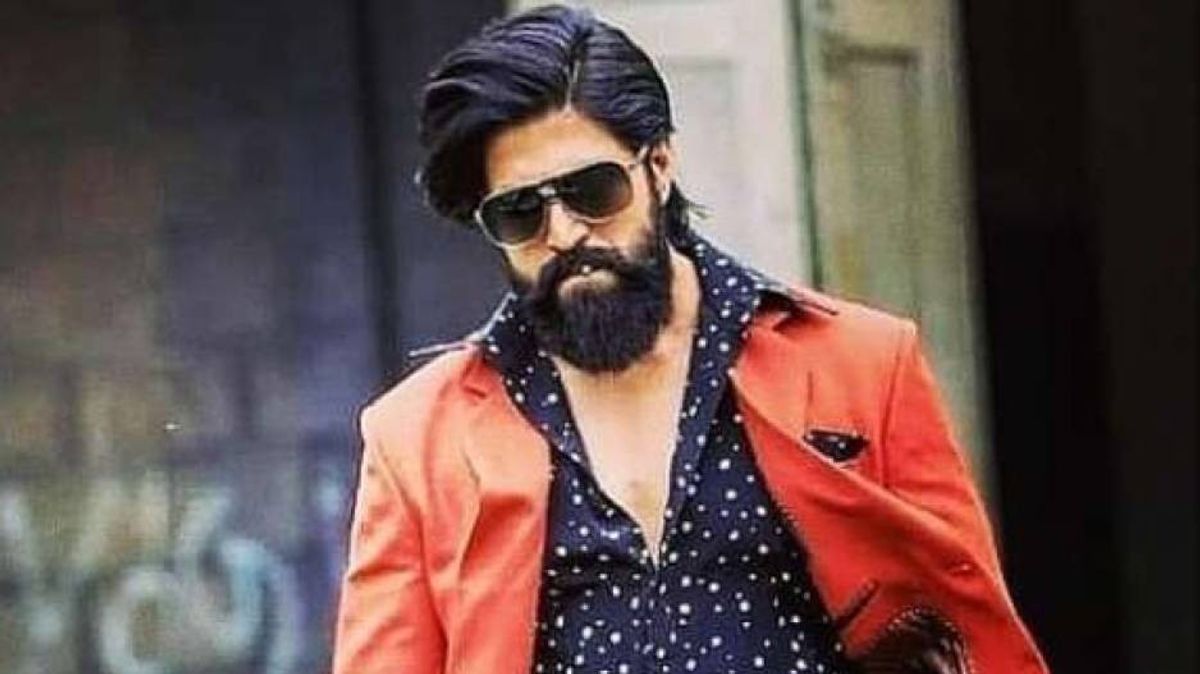 Netizens hail comparison of MS Dhoni lifting the World Cup for nation and Yash bringing glory to nation with KGF 2