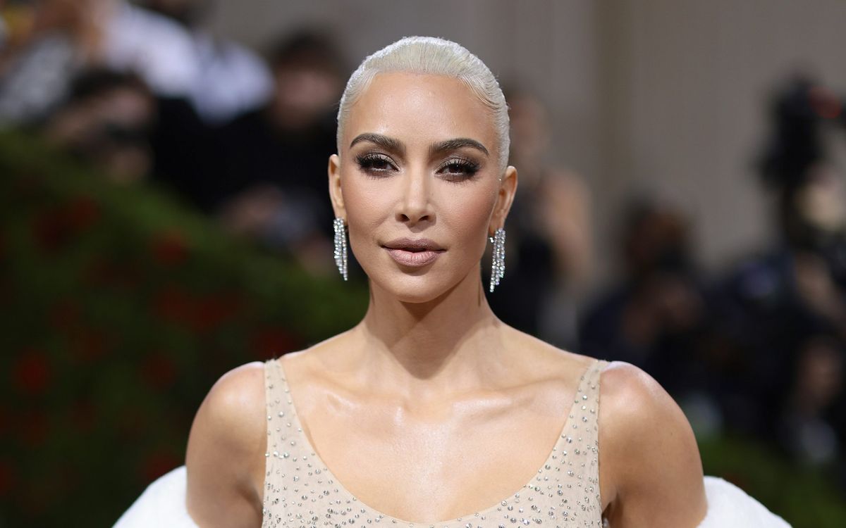 Debunking the bizarre health fads of celebrities