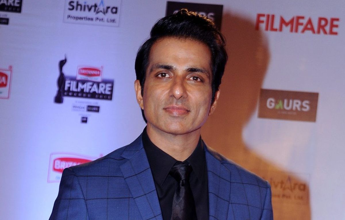 Sonu Sood tweets about testing negative for Covid-19
