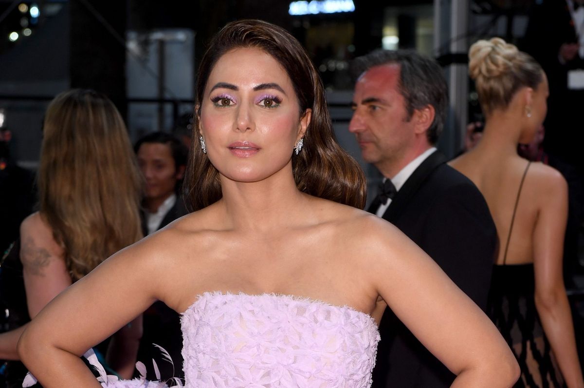 “I love when they ask me to pose,” says Hina Khan in her heartfelt note to paparazzi at Cannes