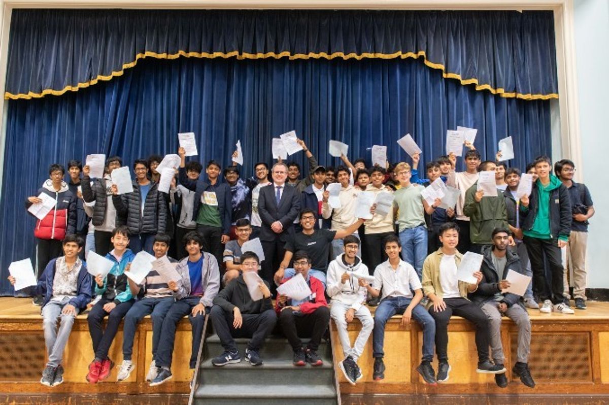 Terrific at the top! Surge in highest grades builds on pre-pandemic GCSE record