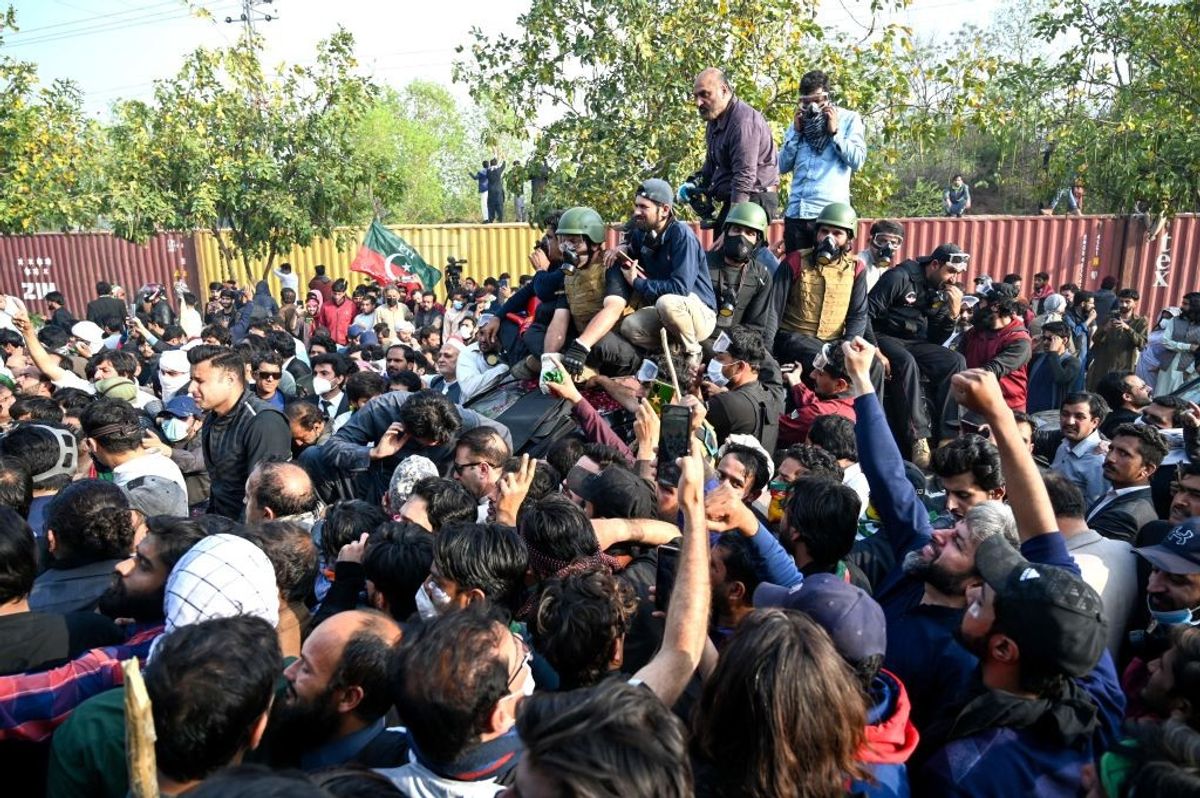 Pakistan court drops arrest warrant against Imran Khan