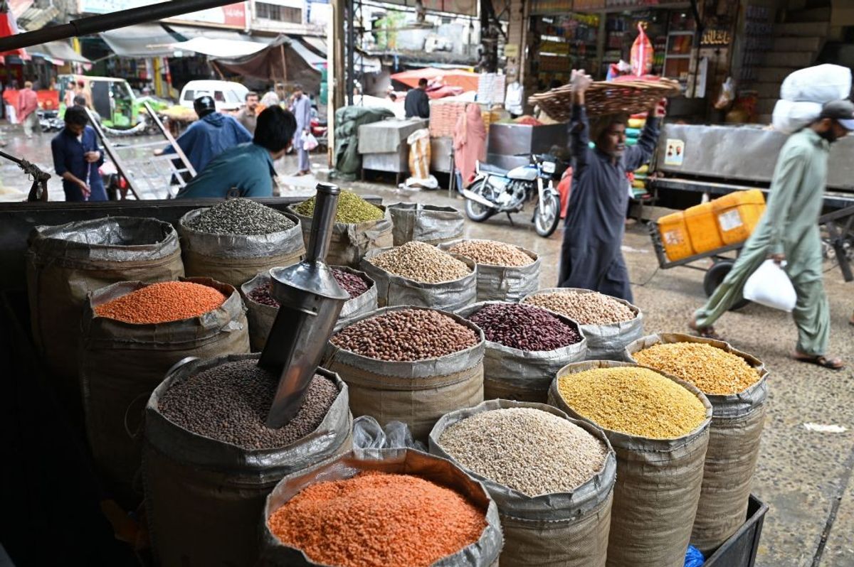 Pakistan inflation eases for first time in 7 months: data