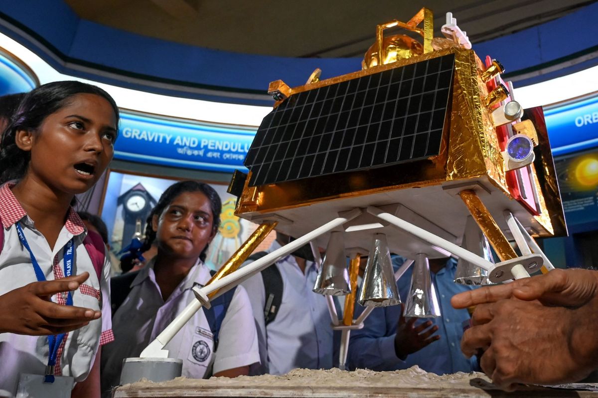 India eyes the Sun after successful moon landing